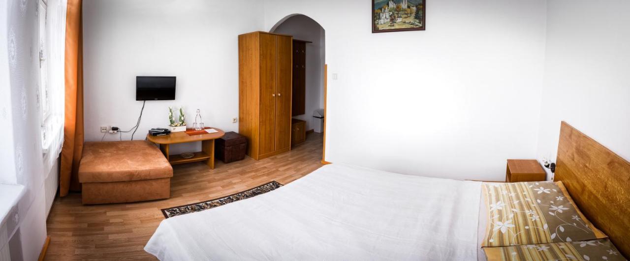 Penzion Marco Polo Vrútky Exterior foto