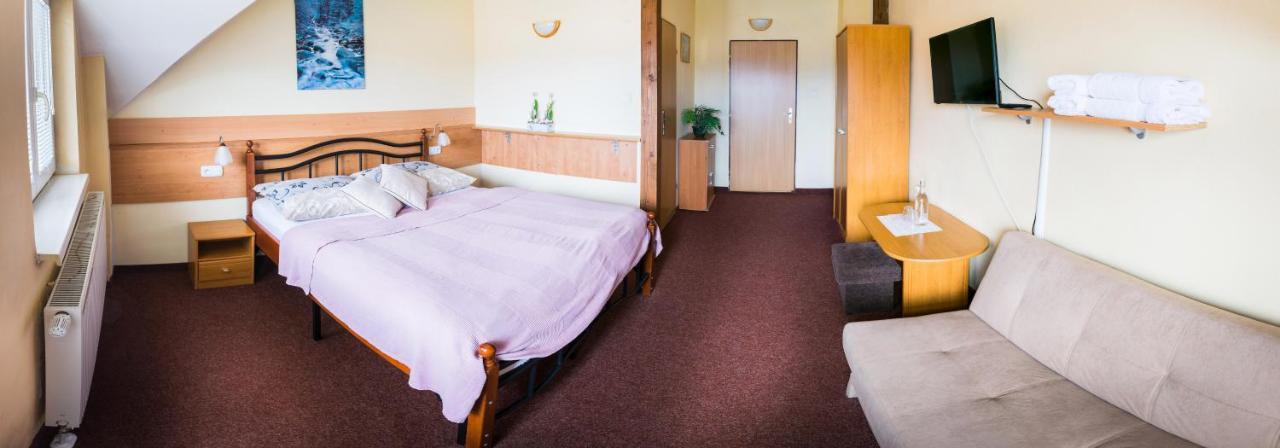 Penzion Marco Polo Vrútky Exterior foto